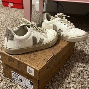 Veja Cream and Gray Casual Sneakers